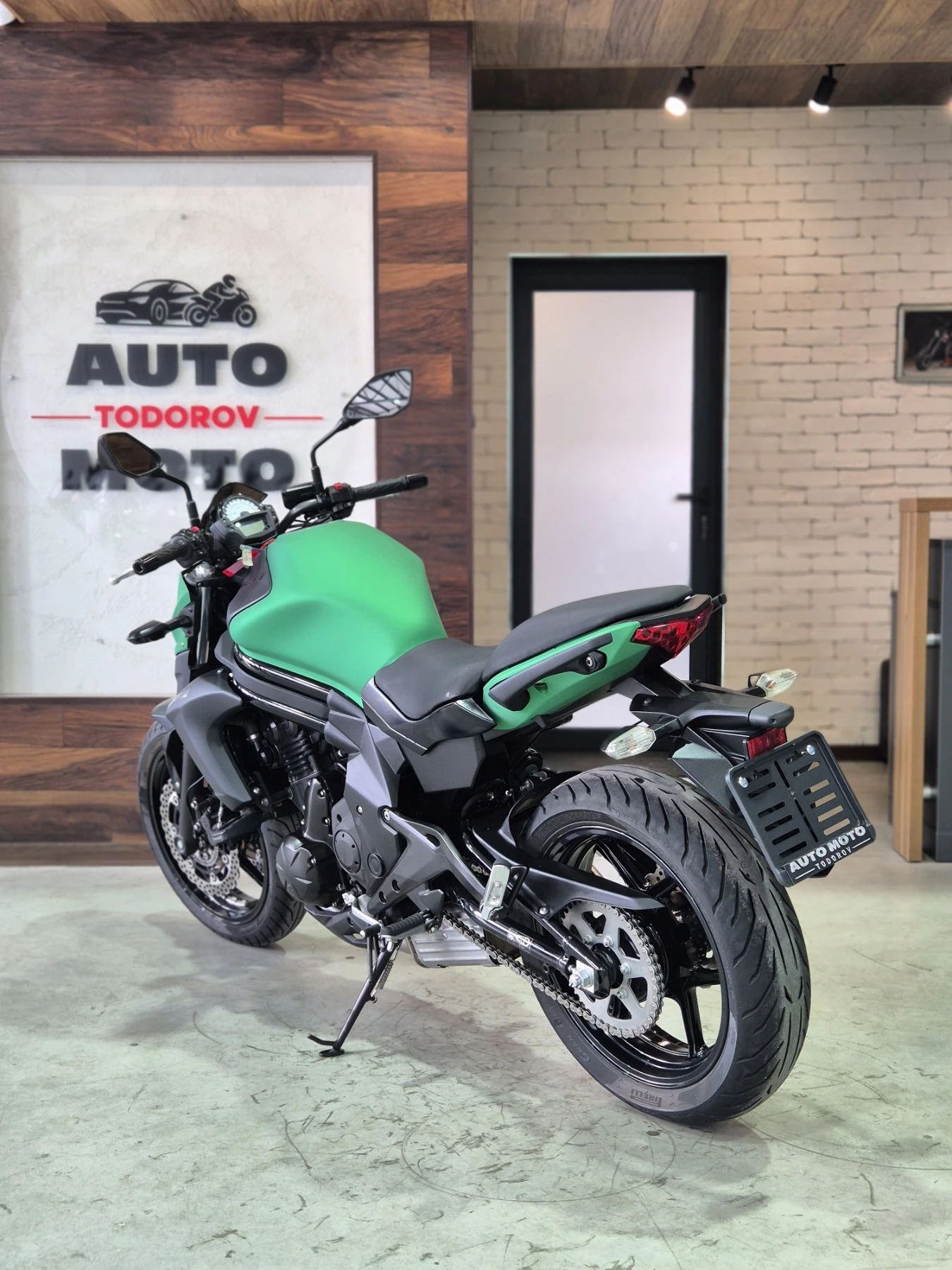 Kawasaki ER -6n ABS!!! 8000км!!! НОВ ВНОС ОТ ШВЕЙЦАРИЯ!!!, снимка 5 - Мотоциклети и мототехника - 55935618