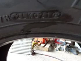 Гуми, снимка 12