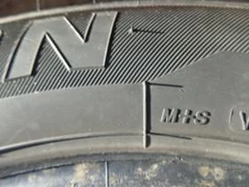 Гуми Зимни 195/60R15, снимка 3