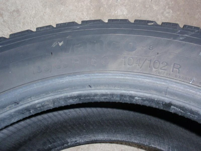 Гуми Всесезонни 195/65R16, снимка 8 - Гуми и джанти - 8934995