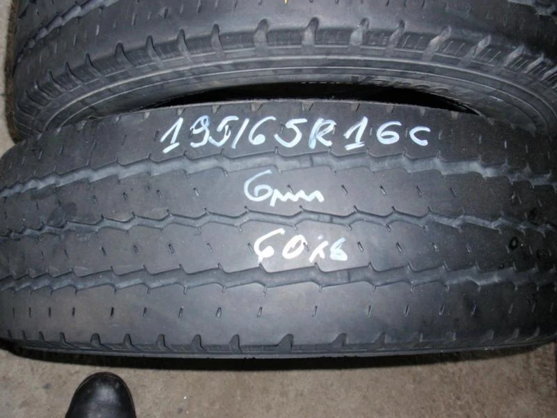 Гуми Всесезонни 195/65R16, снимка 3 - Гуми и джанти - 8934995