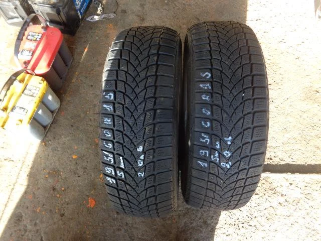 Гуми Зимни 195/60R15, снимка 12 - Гуми и джанти - 20294063