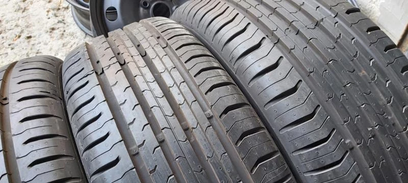 Гуми Летни 215/60R16, снимка 3 - Гуми и джанти - 34342833