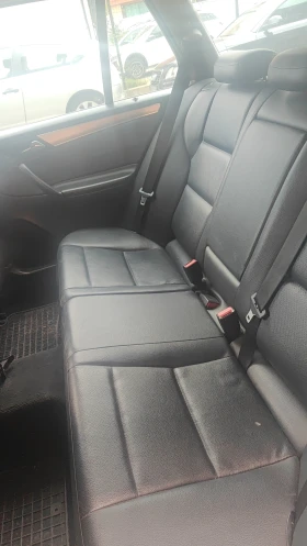 Mercedes-Benz C 220, снимка 2