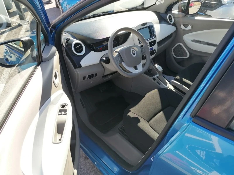 Renault Zoe 40kWh Z.E., снимка 7 - Автомобили и джипове - 43845926