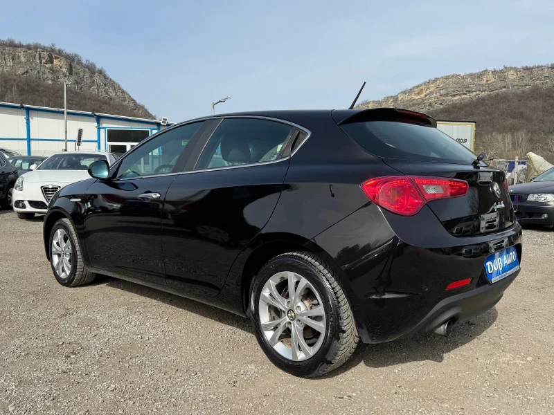 Alfa Romeo Giulietta 1.6jtdm-105к.с-LED-NAVI-TEMPOMAT!!!, снимка 4 - Автомобили и джипове - 48571429