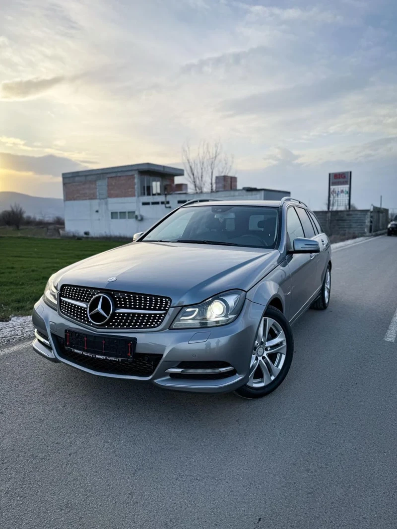 Mercedes-Benz C 220, снимка 2 - Автомобили и джипове - 49492188