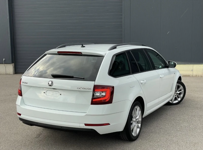 Skoda Octavia 2.0TDI* Style* Matrix* КАМЕРА* ACC, снимка 4 - Автомобили и джипове - 49598682