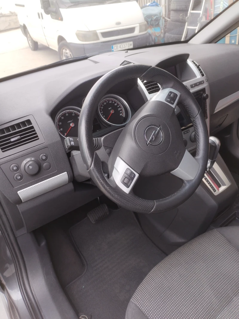 Opel Zafira 2.2 opc line, снимка 11 - Автомобили и джипове - 51597507