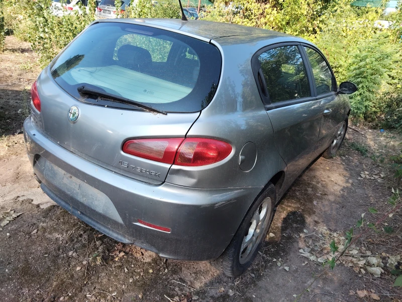 Alfa Romeo 147 1, 6i  KLIMA, снимка 4 - Автомобили и джипове - 51951835