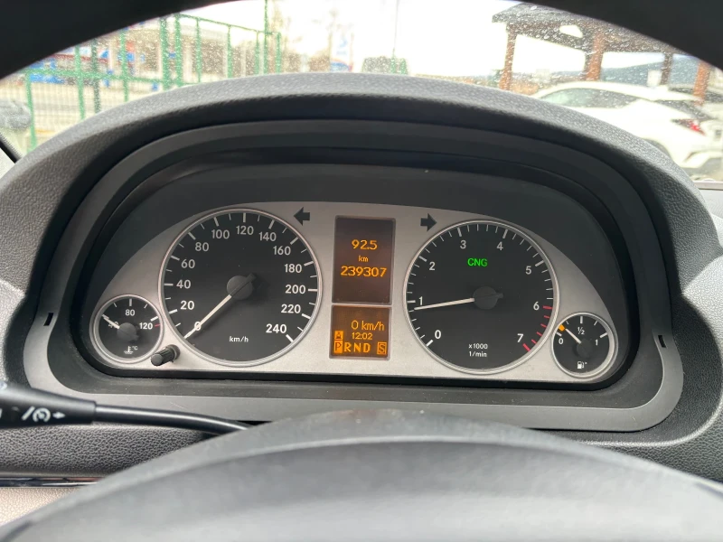 Mercedes-Benz B 180 NGT, снимка 12 - Автомобили и джипове - 53022802