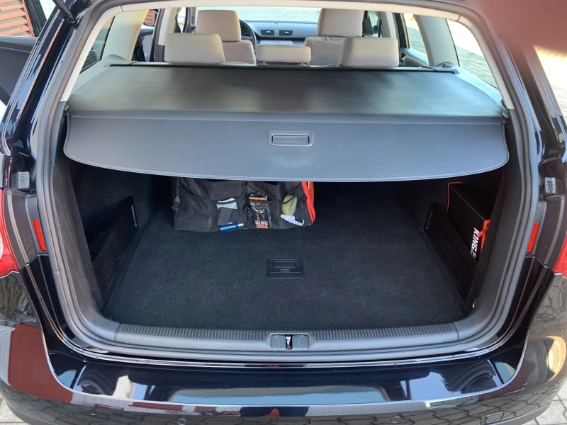 VW Passat УНИКАТ чисто нов, снимка 13 - Автомобили и джипове - 53470156