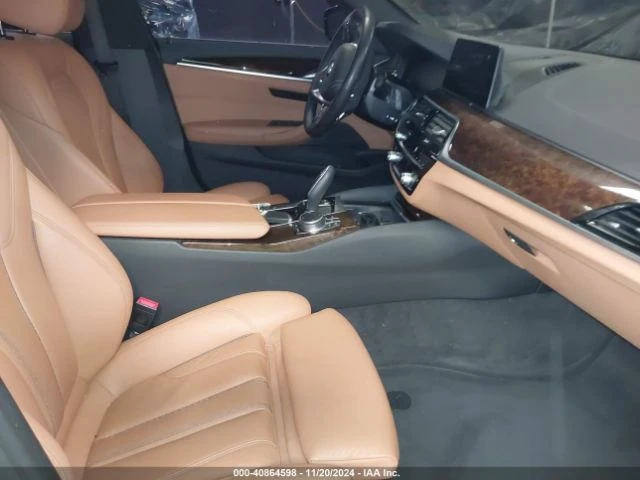 BMW 530 xDrive, КРАЙНА ЦЕНА, снимка 5 - Автомобили и джипове - 48462047