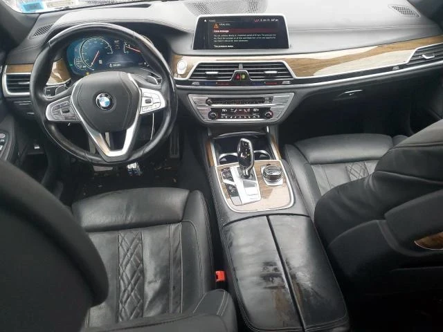 BMW 750  - изображение 8
