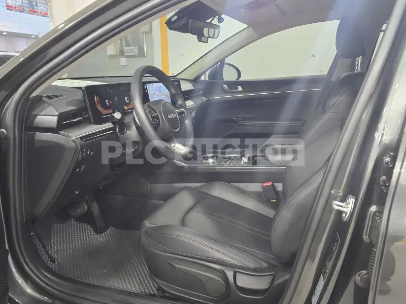 Kia K5 ФАБРИЧНА ГАЗ / ДИСТРОНИК / ЦЕНА ДО БЪЛГАРИЯ, снимка 10 - Автомобили и джипове - 55417473