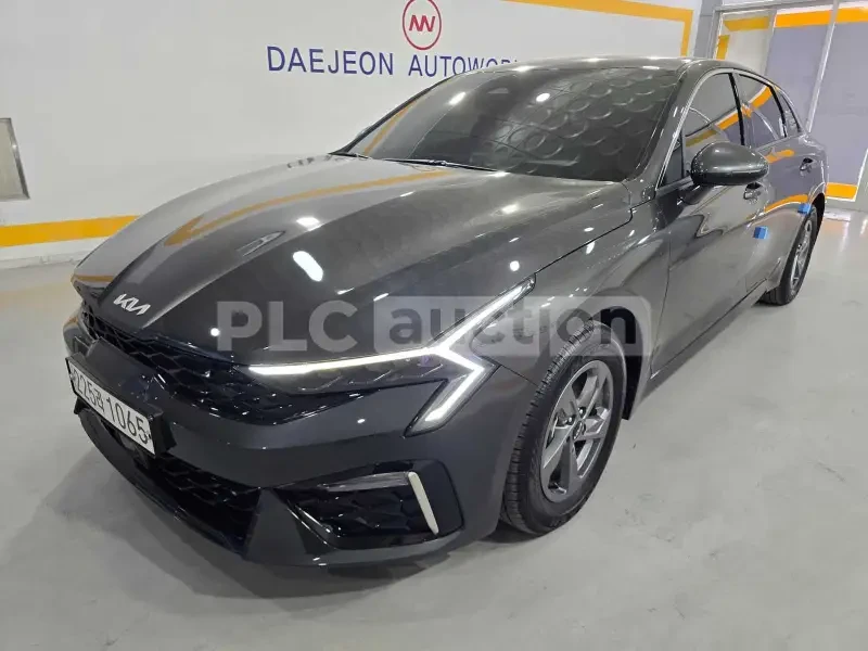 Kia K5 ФАБРИЧНА ГАЗ / ДИСТРОНИК / ЦЕНА ДО БЪЛГАРИЯ