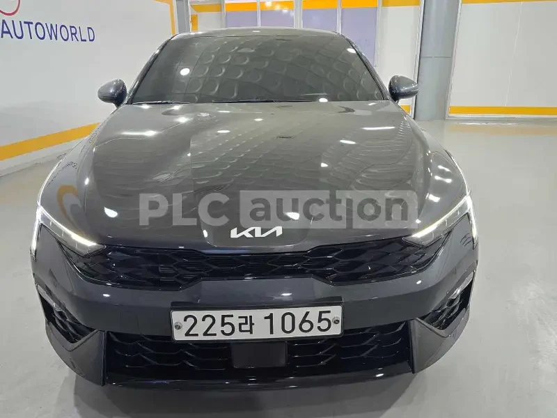 Kia K5 ФАБРИЧНА ГАЗ / ДИСТРОНИК / ЦЕНА ДО БЪЛГАРИЯ, снимка 3 - Автомобили и джипове - 55417473