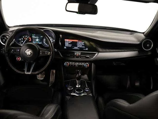 Alfa Romeo Giulia 2.9 V6 Bi Turbo QUADRIFOGLIO | CARBON TRIM  CARFAX | Mobile.bg � ����������� 11