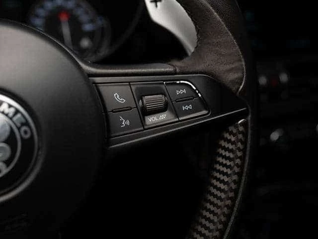 Alfa Romeo Giulia 2.9 V6 Bi Turbo QUADRIFOGLIO | CARBON TRIM  CARFAX | Mobile.bg � ����������� 8