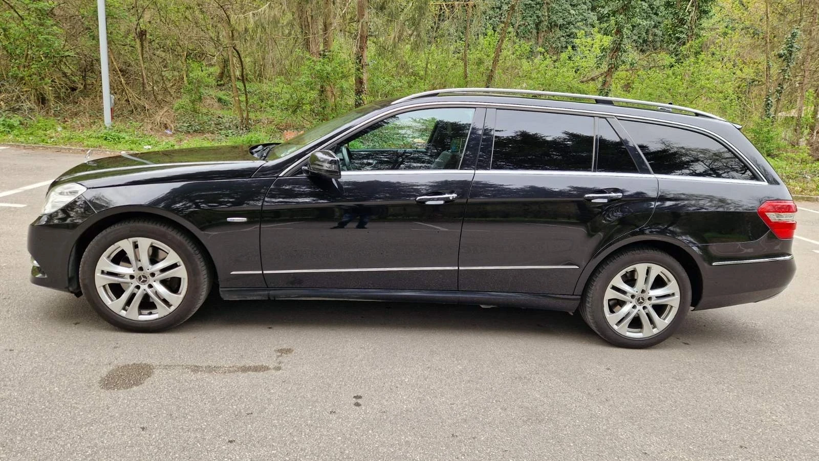 Mercedes-Benz E 250 4MATIC SWISS - изображение 3