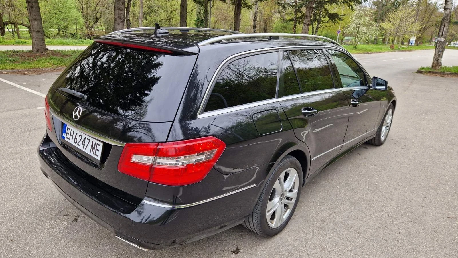 Mercedes-Benz E 250 4MATIC SWISS - изображение 7