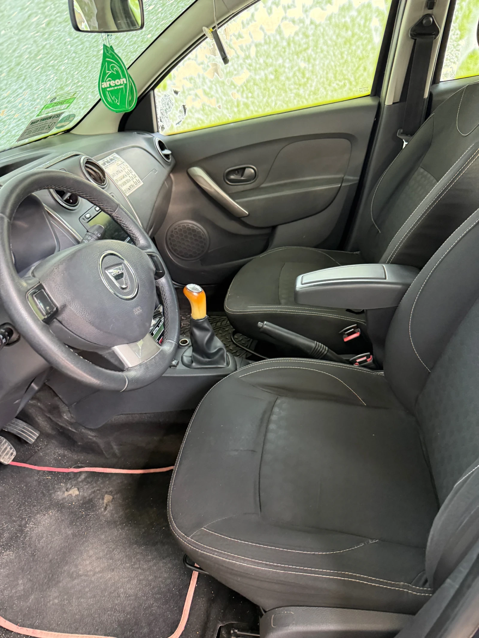 Dacia Logan 1.2 75к.с - изображение 10
