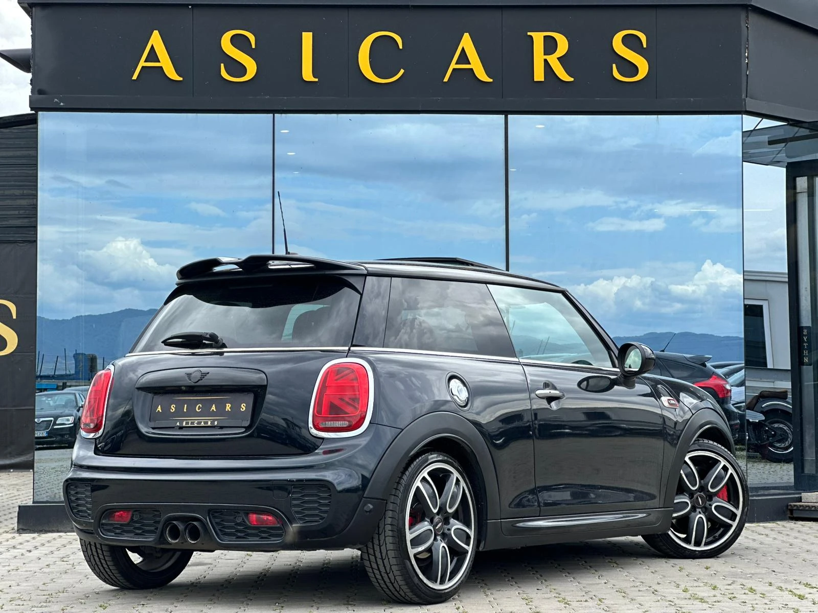 Mini John Cooper Works / 2.0I / TURBO / AUTOMAT / EURO 6 / TOP / - изображение 5