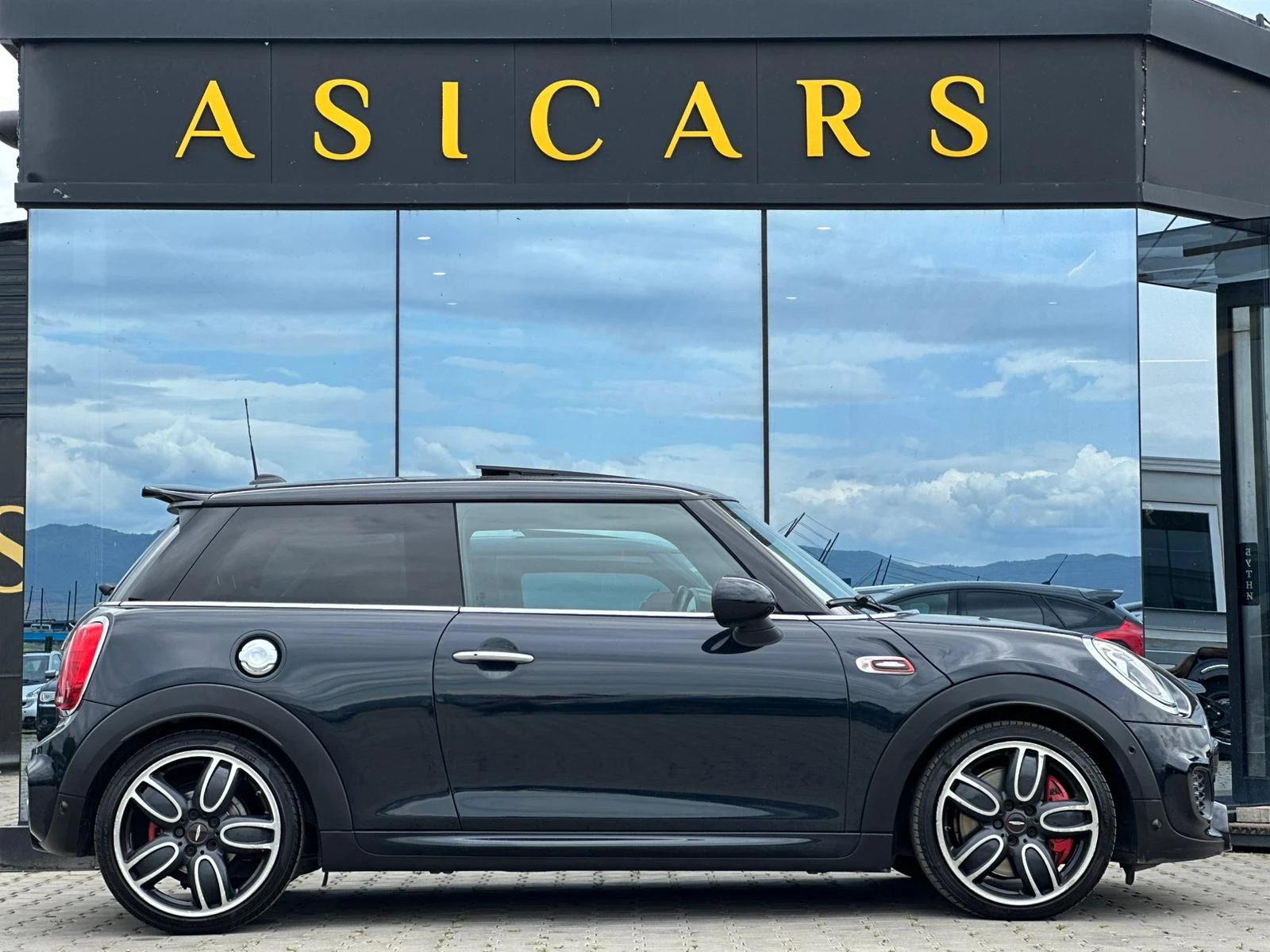 Mini John Cooper Works / 2.0I / TURBO / AUTOMAT / EURO 6 / TOP / - изображение 7