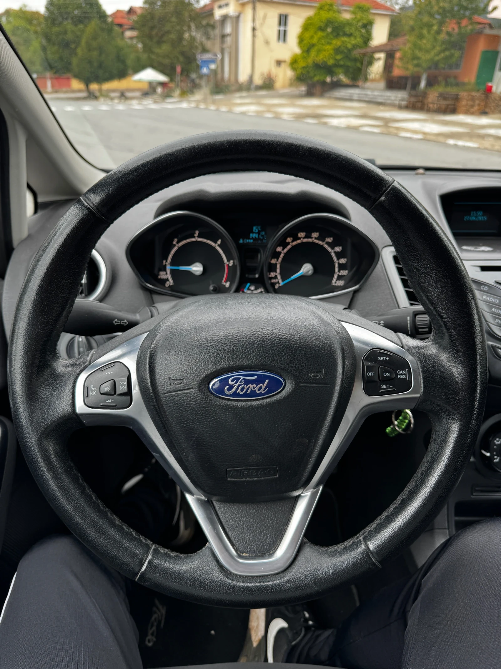 Ford Fiesta 1.6 tdci  | Mobile.bg   11