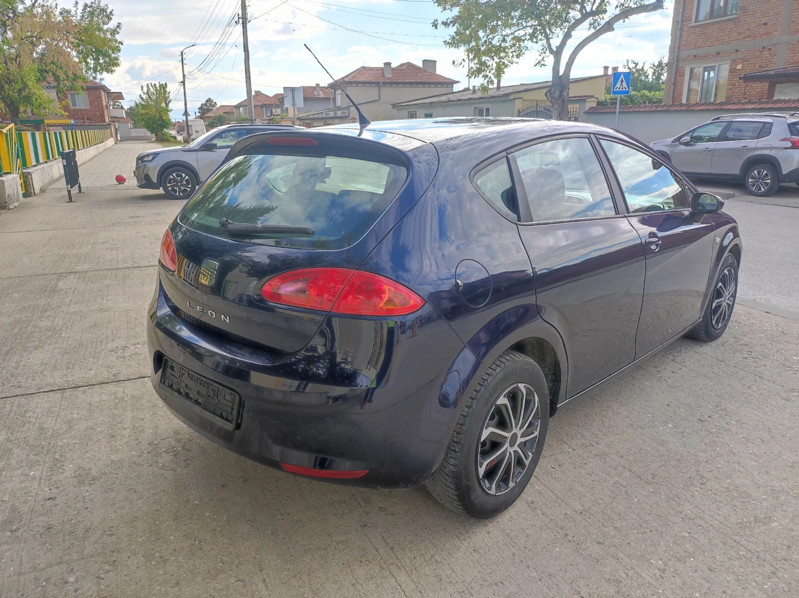 Seat Leon 1.9 ТДИ 105 - изображение 8