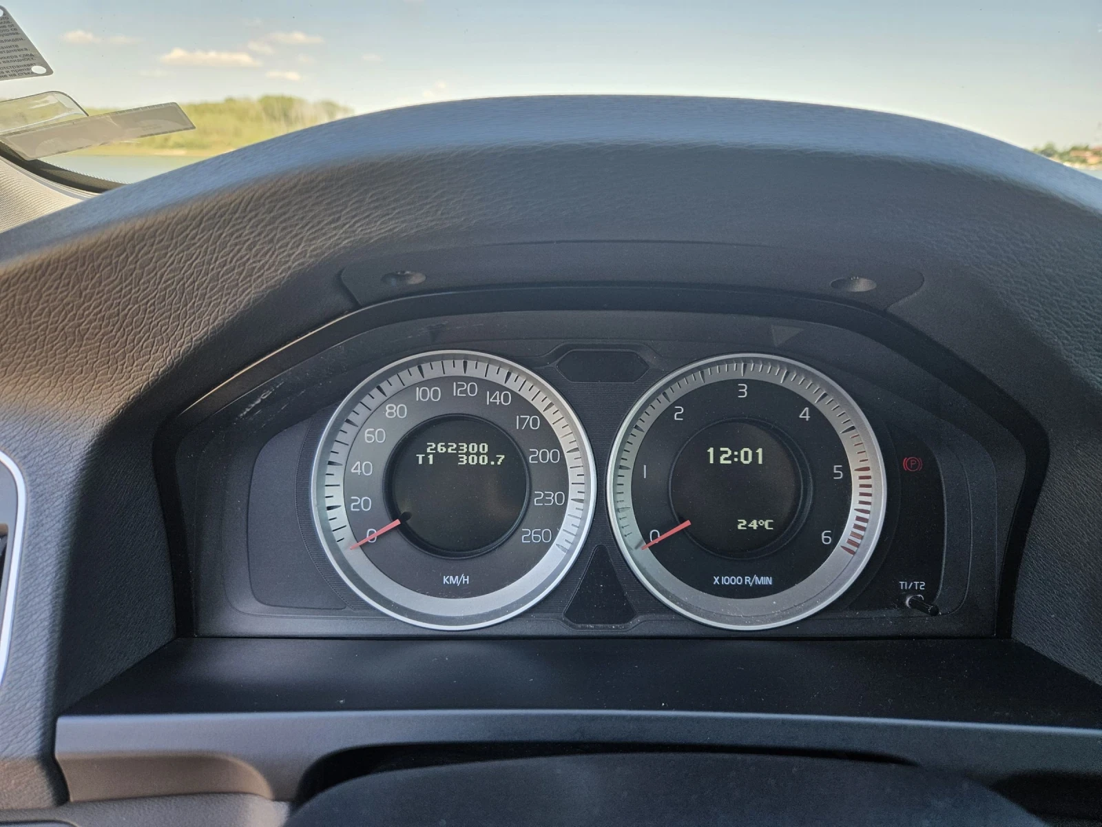 Volvo S60  - изображение 8