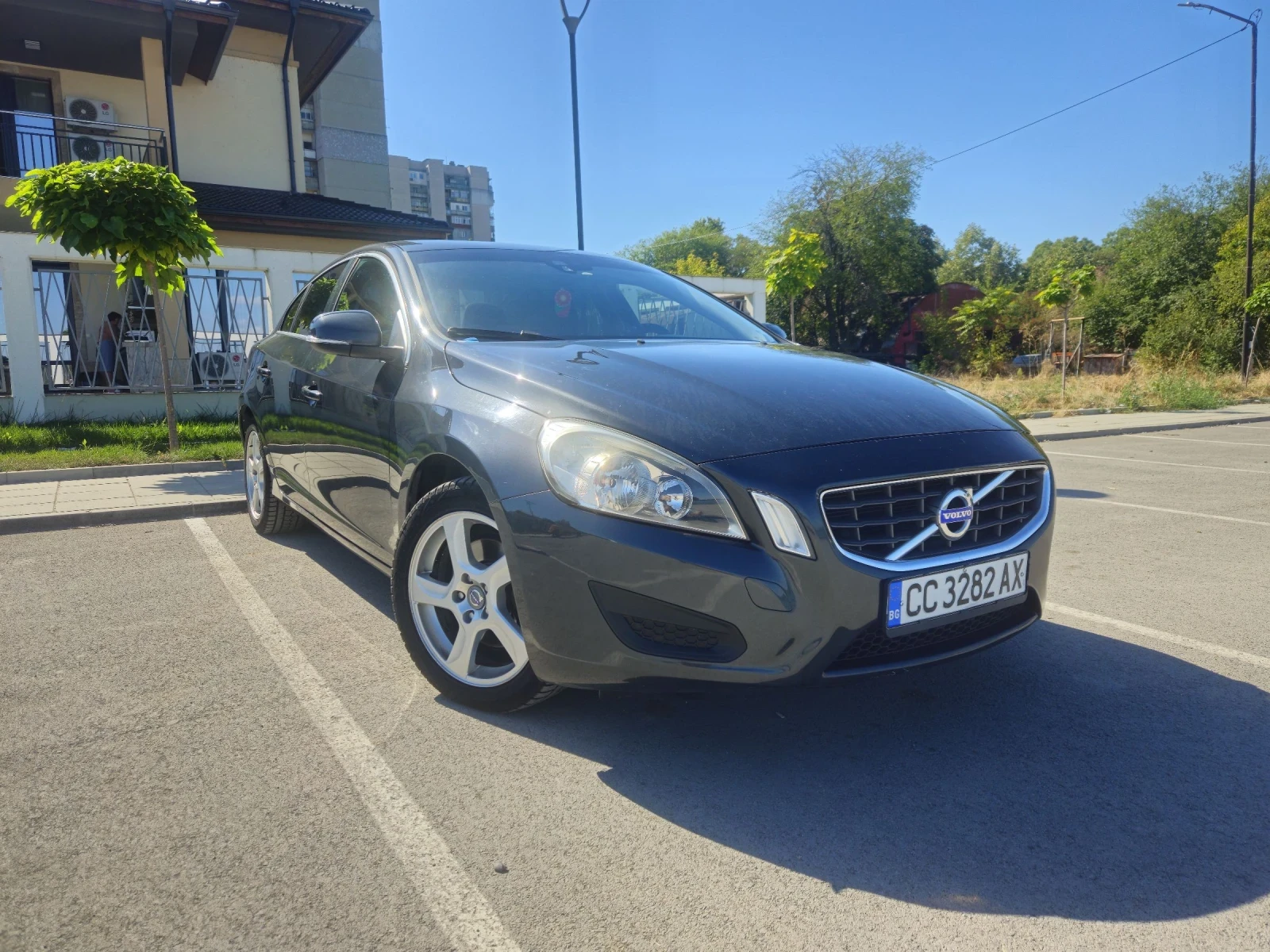 Volvo S60  - изображение 3
