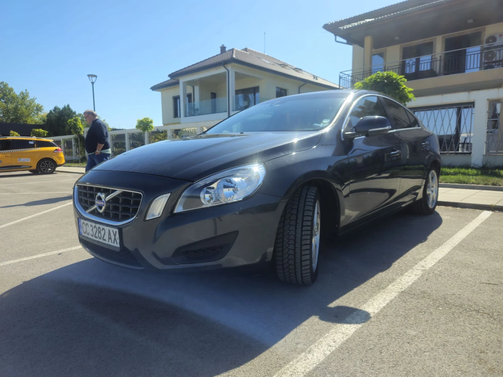 Volvo S60  - изображение 2