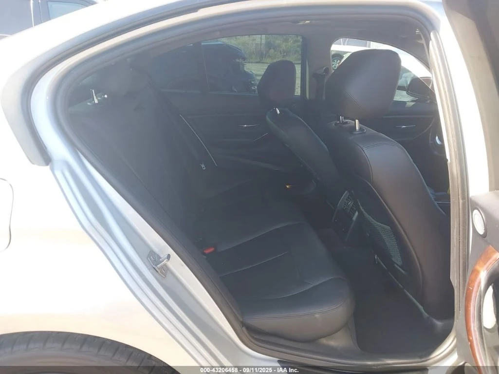 BMW 335 * XDRIVE * CARFAX * БЕЗ ПЪРВОНАЧАЛНА ВНОСКА - изображение 8