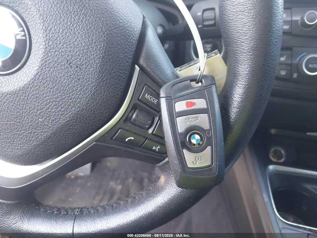 BMW 335 * XDRIVE * CARFAX *    | Mobile.bg   11