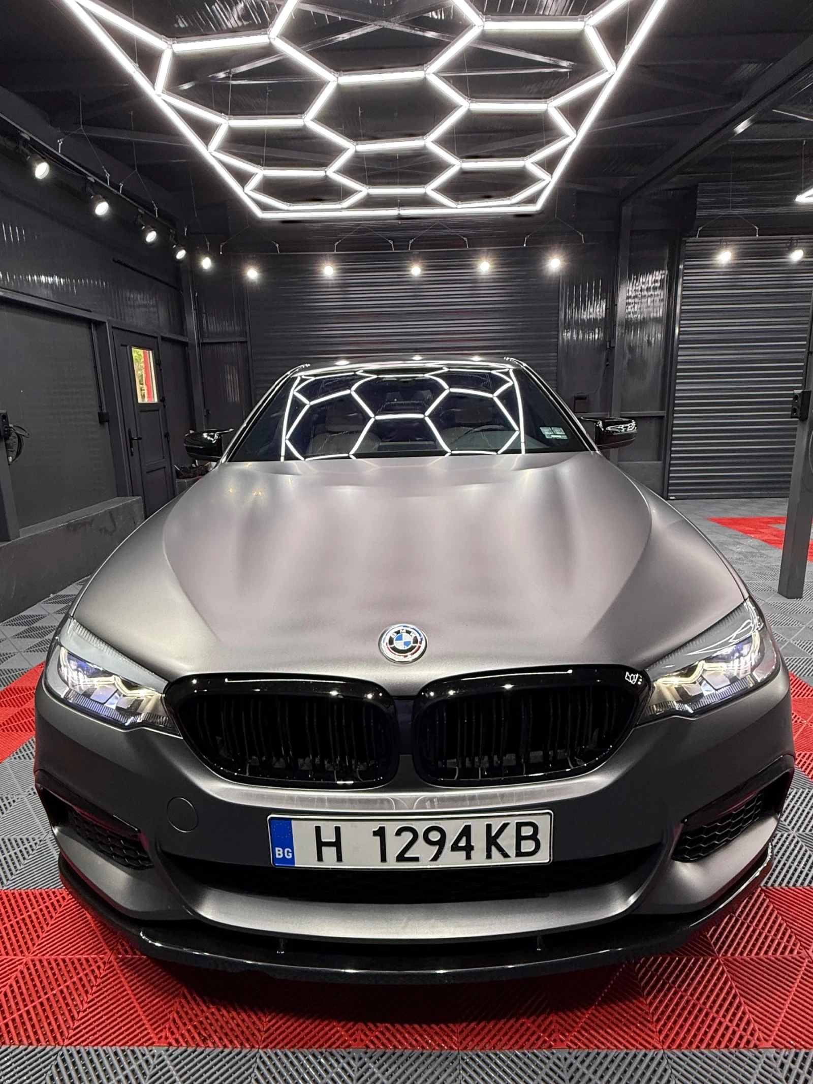 BMW 520 X DRIVE - изображение 2