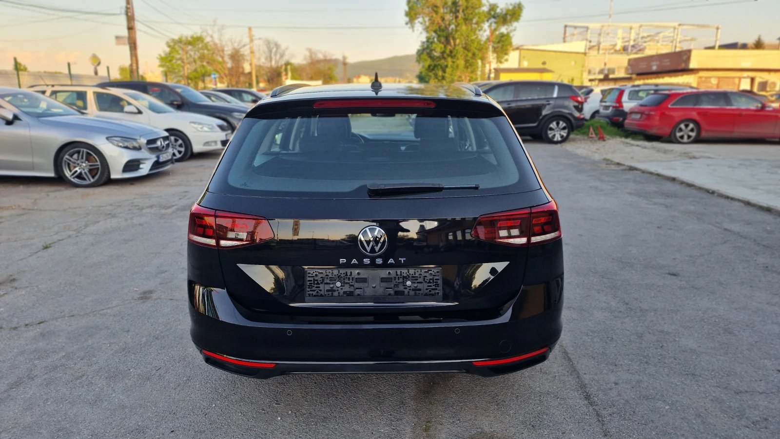 VW Passat 1.5i Evo Busines esition, снимка 5 - Автомобили и джипове - 54436721