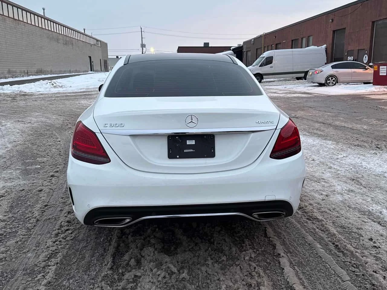 Mercedes-Benz C 300 4MATIC/ПАНОРАМА/ПОДГРЕВИ/360/AMBIENT, снимка 5 - Автомобили и джипове - 54557163