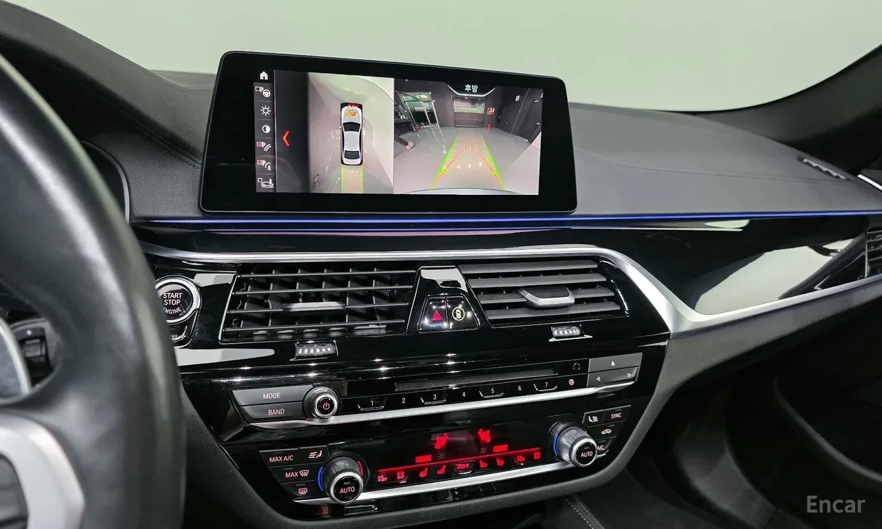 BMW 530 M Sport (G30), снимка 14 - Автомобили и джипове - 54613604