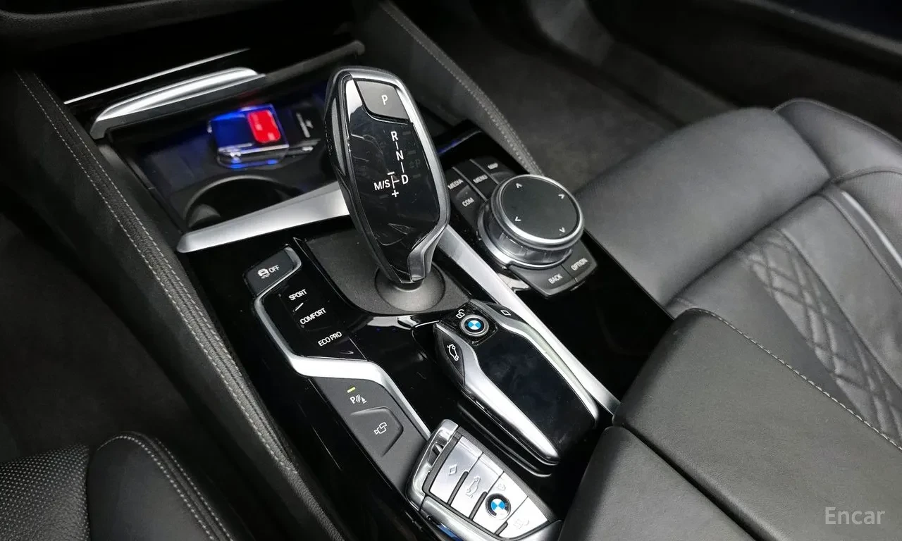 BMW 530 M Sport (G30), снимка 9 - Автомобили и джипове - 54613604