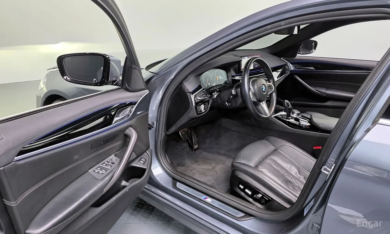 BMW 530 M Sport (G30), снимка 11 - Автомобили и джипове - 54613604