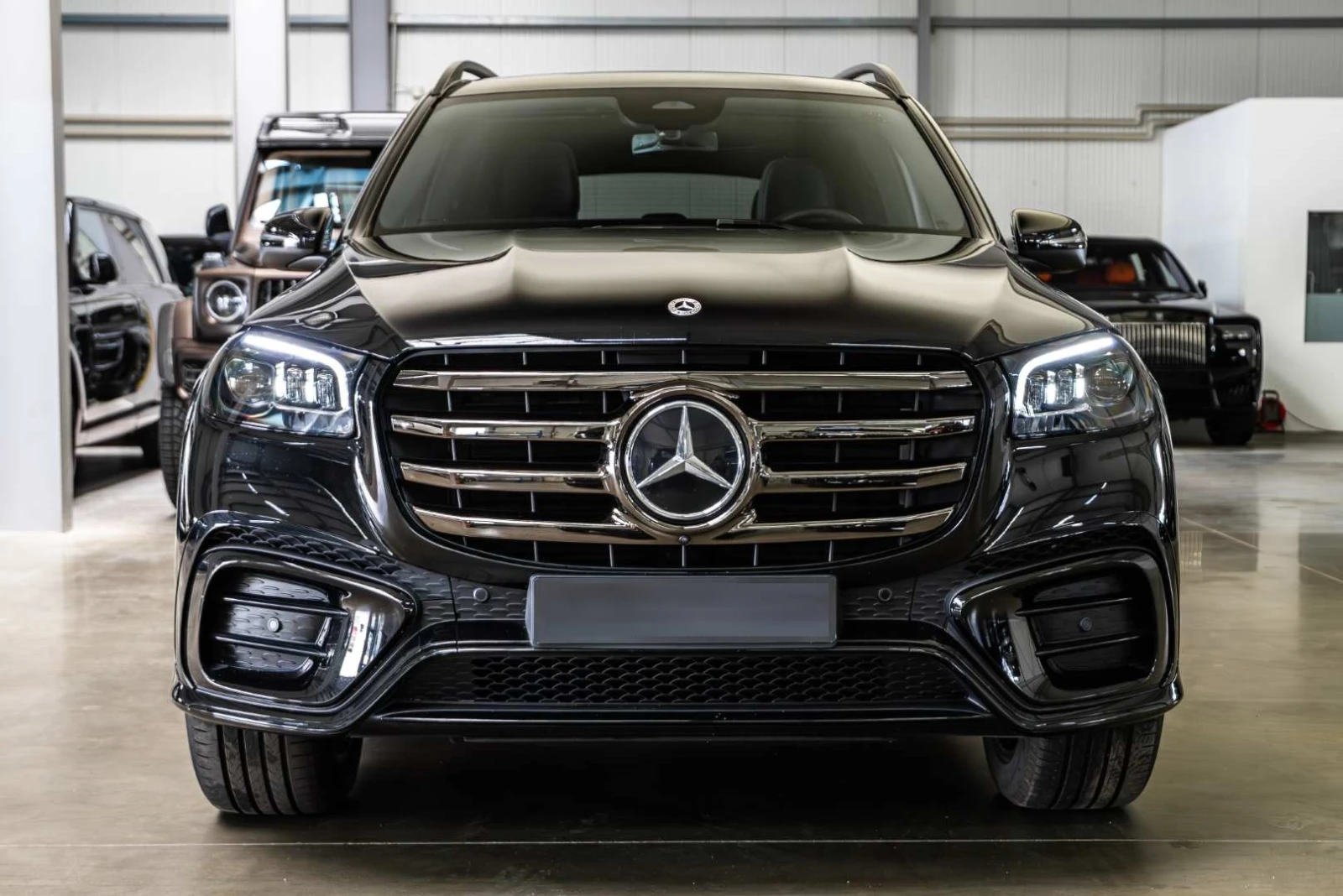 Mercedes-Benz GLS 450 NEW* FACELIFT* * AMG* PANO* BURMESTER* 360* , снимка 2 - Автомобили и джипове - 54638639