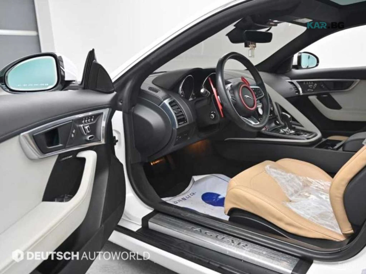 Jaguar F-Type P300* COUPE* КОЖА* ПОДГРЕВ* КАМЕРА* SUNROOF* , снимка 7 - Автомобили и джипове - 54784254