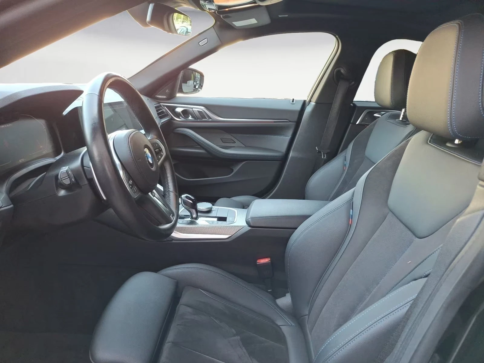BMW 440 GRAN-COUPE/374HP/xDrive/SHADOW/HUD/CAM/MEMO/390q, снимка 9 - Автомобили и джипове - 54835423