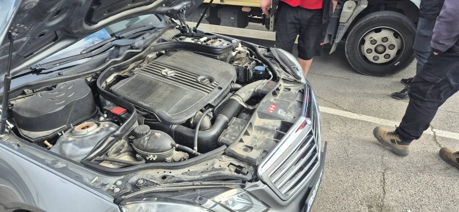 Mercedes-Benz E 250, снимка 15 - Автомобили и джипове - 54849875