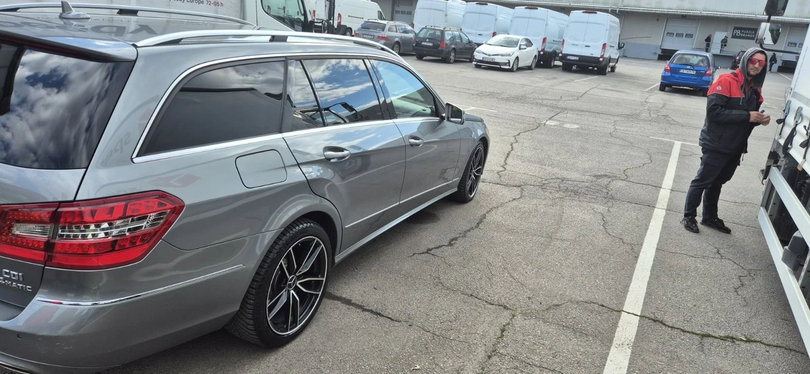 Mercedes-Benz E 250, снимка 3 - Автомобили и джипове - 54849875