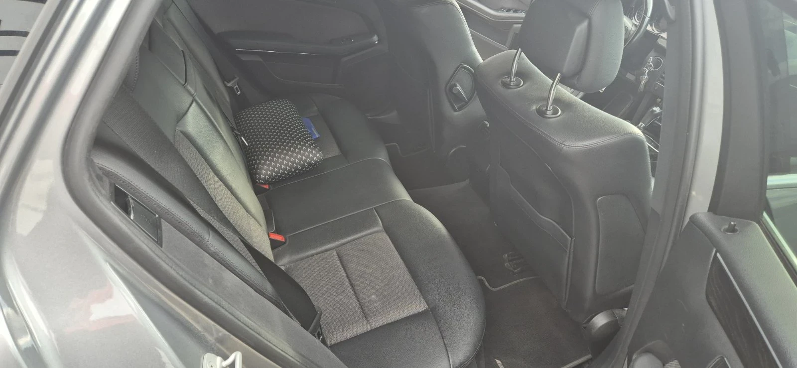 Mercedes-Benz E 250, снимка 12 - Автомобили и джипове - 54849875