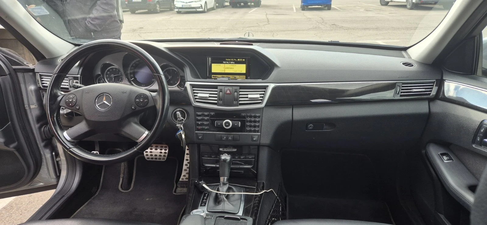 Mercedes-Benz E 250, снимка 13 - Автомобили и джипове - 54849875