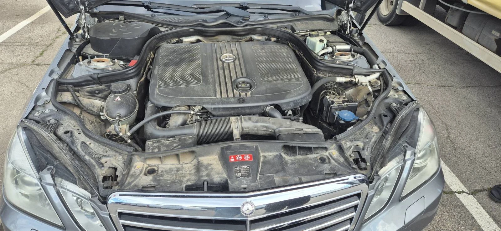 Mercedes-Benz E 250, снимка 16 - Автомобили и джипове - 54849875