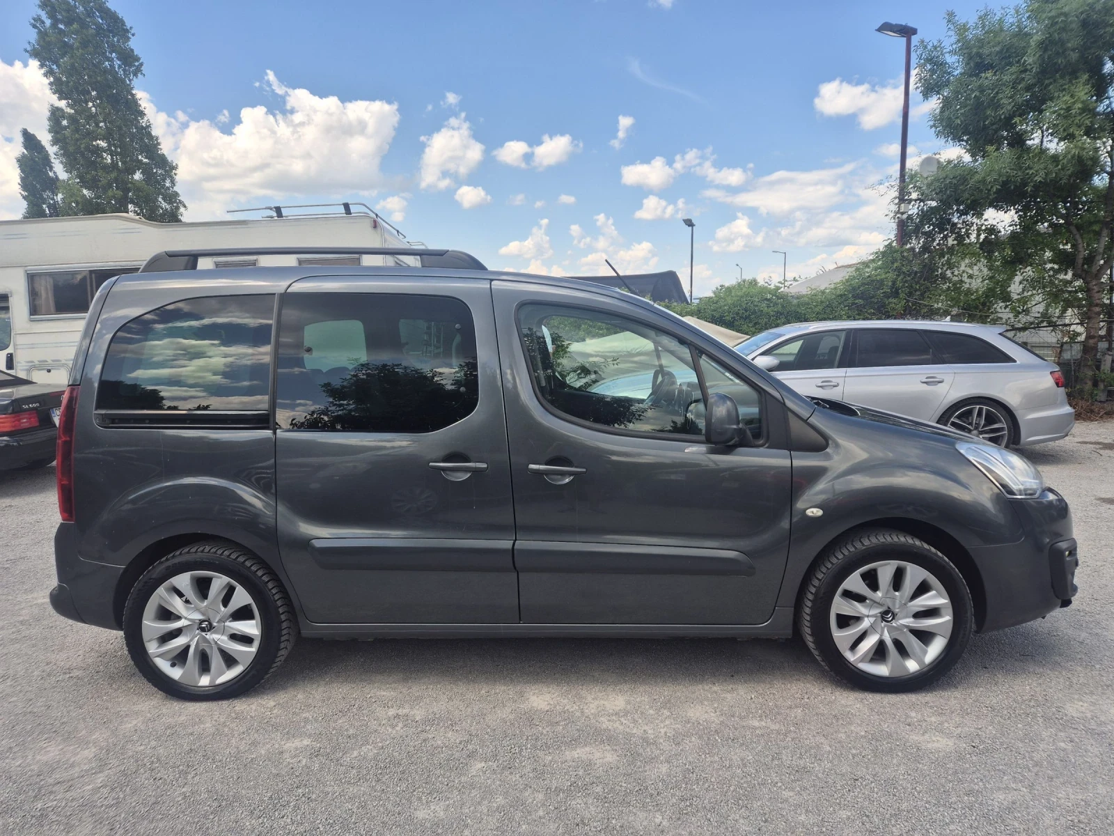 Citroen Berlingo 1.6-HDI/АВТОМАТИК/MULTISPASE, снимка 5 - Автомобили и джипове - 54997557